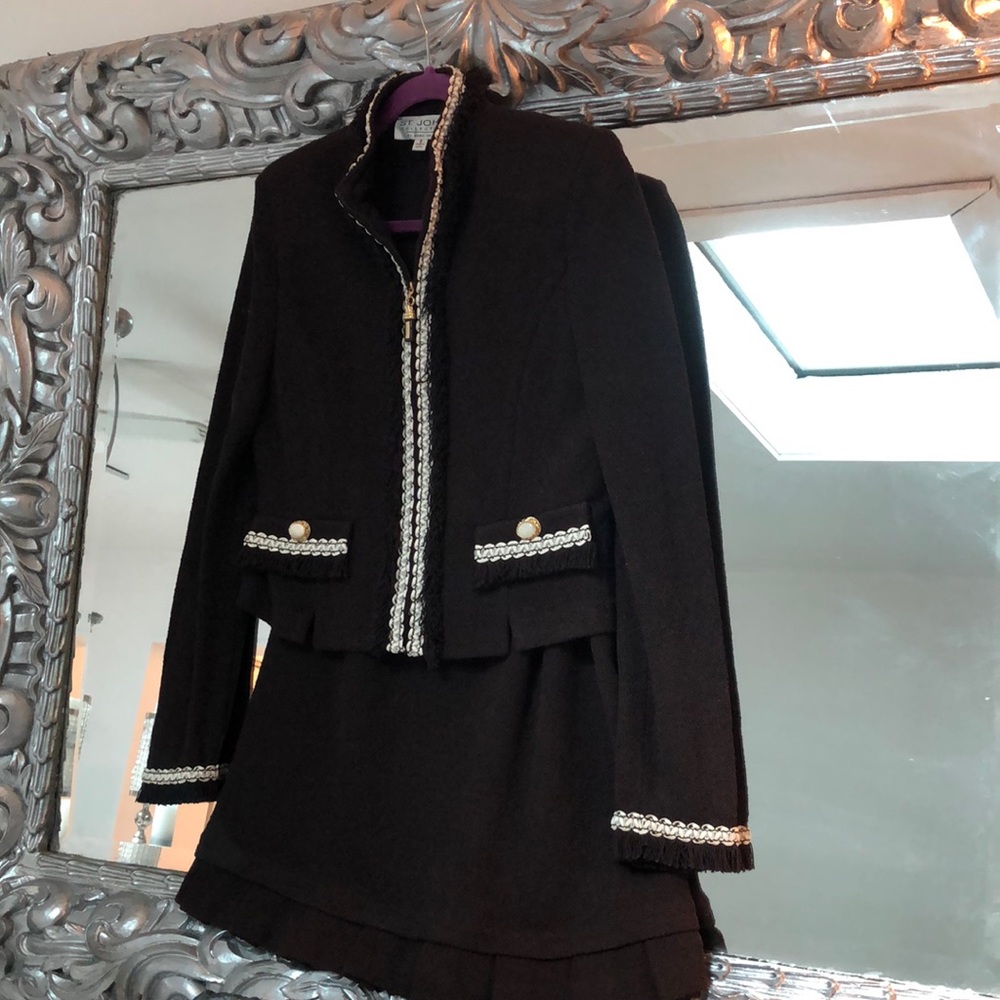 St John chocolate suit